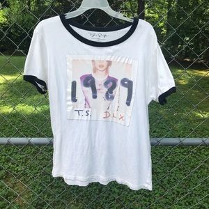 Taylor Swift 1989 shirt